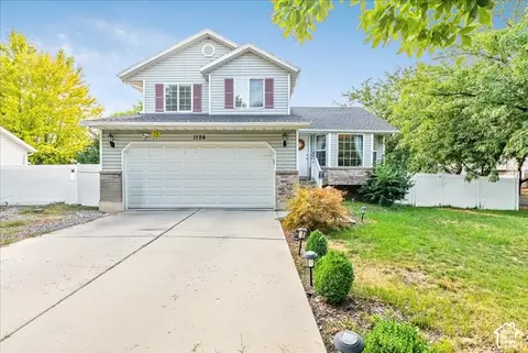 1124 S 925 W, Woods Cross, UT 84087