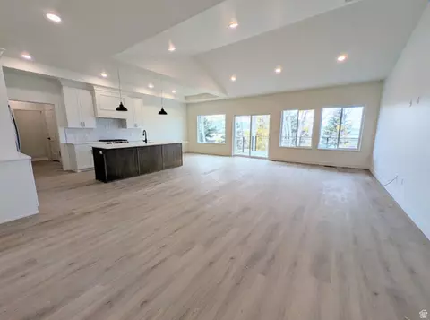 Living - 2 S 1150 E, Smithfield, UT 84335 photo 1 of 2