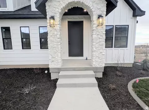 Exterior - 2 S 1150 E, Smithfield, UT 84335 photo 3 of 3