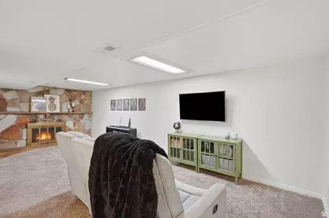Living - 410 E 9120 S, Sandy, UT 84070 photo 1 of 1