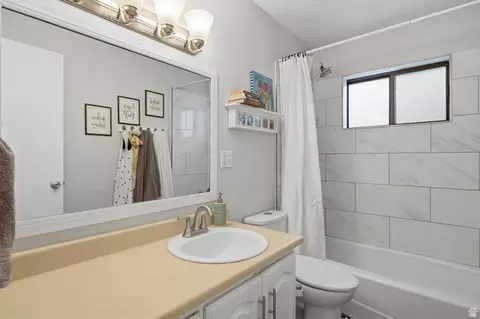 Bath - 410 E 9120 S, Sandy, UT 84070 photo 2 of 3