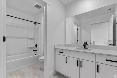 Bath - 1615 E 920 N #247, Salem, UT 84653 photo 2 of 2