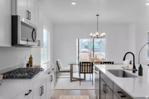 Kitchen - 1615 E 920 N #247, Salem, UT 84653 photo 3 of 3