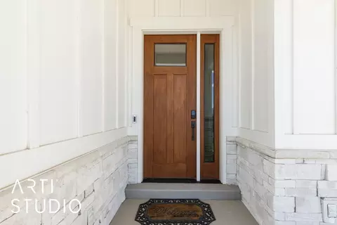 Entry Way - 1302 E Sunset Ct, Ogden, UT 84403 photo 4 of 4