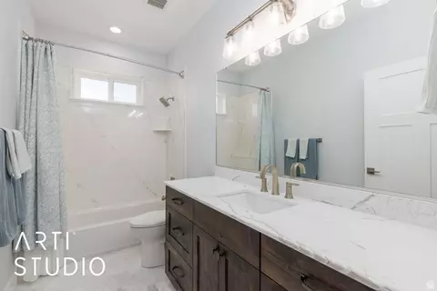 Bath - 1302 E Sunset Ct, Ogden, UT 84403 photo 3 of 3