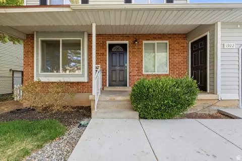 Exterior - 1922 S 100 E, Clearfield, UT 84015 photo 4 of 9