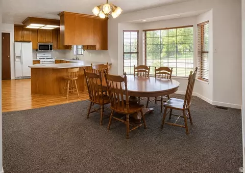Dining - 600 E 200 N, Mount Pleasant, UT 84647 photo 1 of 1