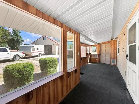 Exterior - 556 W Greenleaf Dr, Murray, UT 84123 photo 6 of 9