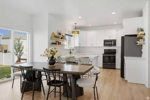 Dining - 3723 N Annabell St, Eagle Mountain, UT 84005 photo 1 of 1