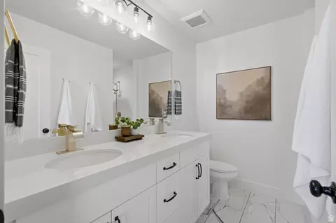 Bath - 3723 N Annabell St, Eagle Mountain, UT 84005 photo 3 of 6