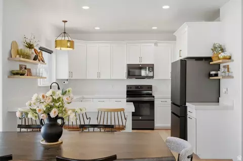 Kitchen - 3723 N Annabell St, Eagle Mountain, UT 84005 photo 2 of 4