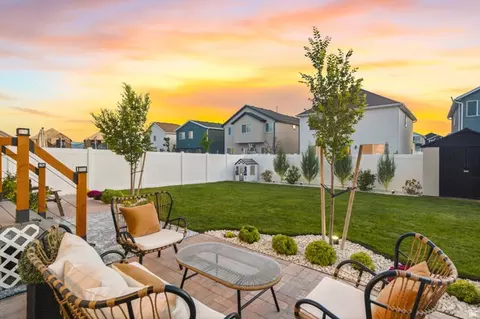 Exterior - 3723 N Annabell St, Eagle Mountain, UT 84005 photo 5 of 9