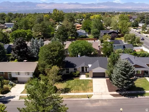 View/Area - 9828 S 2240 E, Sandy, UT 84092 photo 1 of 4