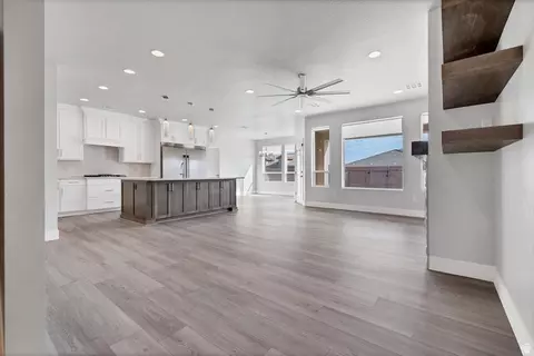 Living - 0, Hurricane, UT 84737 photo 1 of 4