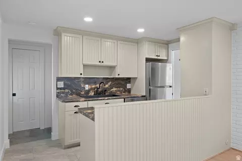 Kitchen - 768 E 8080 S, Sandy, UT 84094 photo 1 of 4