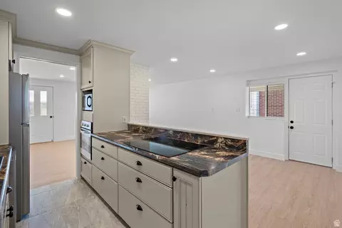 Kitchen - 768 E 8080 S, Sandy, UT 84094 photo 4 of 4