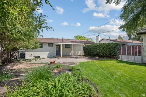 Exterior - 768 E 8080 S, Sandy, UT 84094 photo 9 of 11