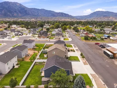 View/Area - 244 N 200 E, Salem, UT 84653 photo 2 of 5