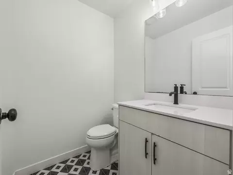 Bath - 244 N 200 E, Salem, UT 84653 photo 1 of 5