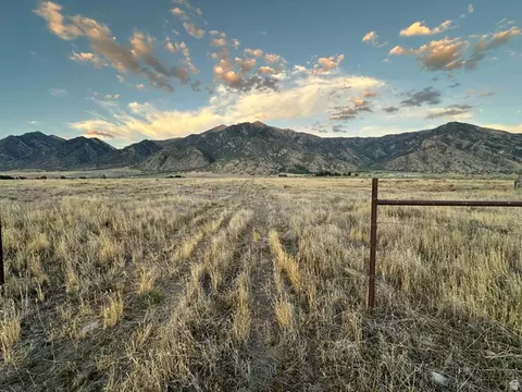 463 S 300 E, Mona, UT 84645 photo 2