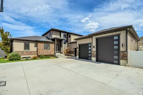 6833 W Rose Canyon Rd, Herriman, UT 84096