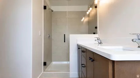 Bath - 630 E 800 S, Springville, UT 84663 photo 1 of 1