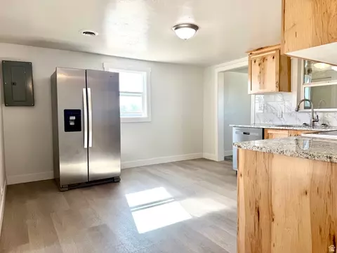 Kitchen - 7600 E 2500 S, Jensen, UT 84035 photo 4 of 4