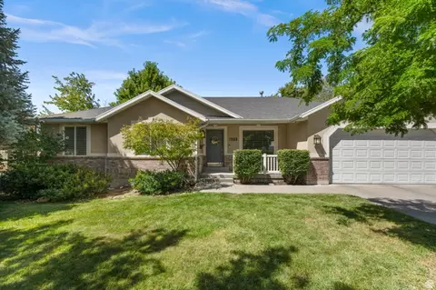 Exterior - 7920 S Pear Tree Cir, Sandy, UT 84094 photo 4 of 4