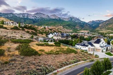 287 E Heritage Hills Dr, Alpine, UT 84004 photo 2