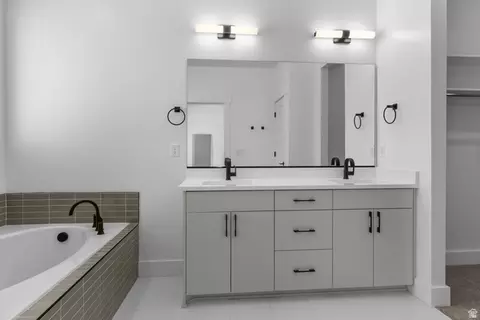 Bath - 623 S 125 E #116, Hyde Park, UT 84318 photo 5 of 8