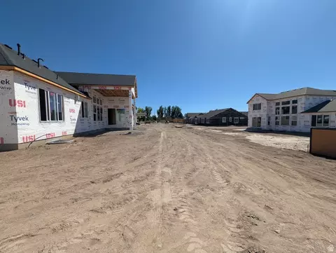 Exterior - 623 S 125 E #116, Hyde Park, UT 84318 photo 6 of 10