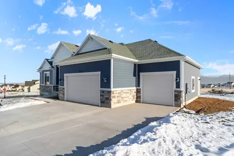 Exterior - 623 S 125 E #116, Hyde Park, UT 84318 photo 7 of 10
