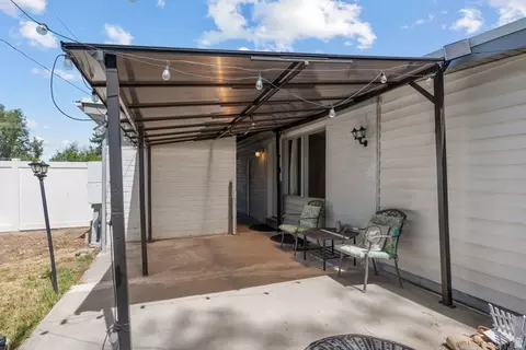 Exterior - 1520 E 8600 S, Sandy, UT 84093 photo 2 of 7