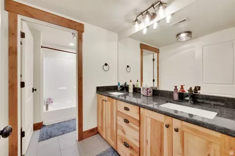 Bath - 22357 E The Canyons Cir S, Spanish Fork, UT 84660 photo 9 of 11