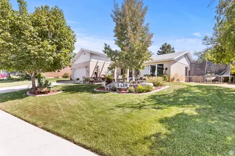 5008 S 2575 W, Roy, UT 84067