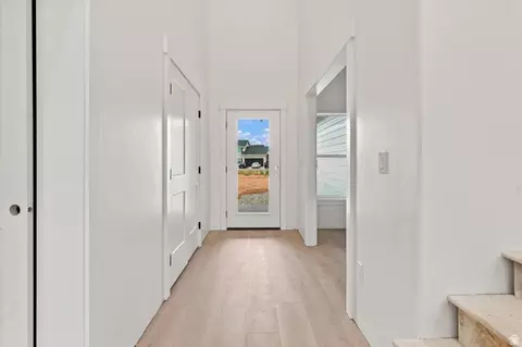 Entry Way - 439 Tee Cir, Preston, ID 83263 photo 4 of 6