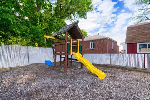 Exterior - 875 E Arrowhead Ln #42, Murray, UT 84107 photo 6 of 10