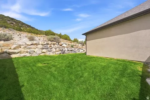 Exterior - 3961 E Yakima Way #12, Eagle Mountain, UT 84005 photo 7 of 10