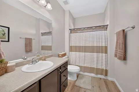 Bath - 3961 E Yakima Way #12, Eagle Mountain, UT 84005 photo 1 of 3