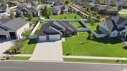 2831 W 2325 N, Plain City, UT 84404