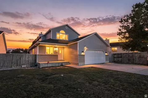 8161 S Creekwood Dr, West Jordan, UT 84088