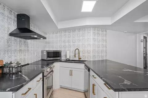 Kitchen - 1740 N 500 E, Provo, UT 84604 photo 8 of 10