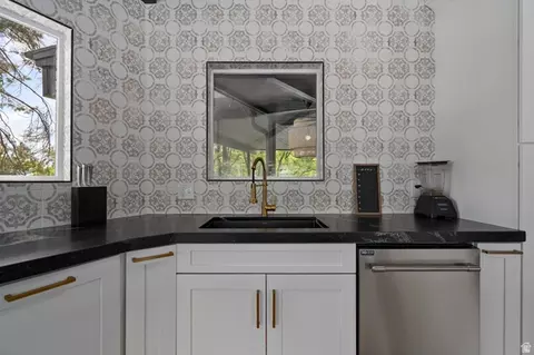 Kitchen - 1740 N 500 E, Provo, UT 84604 photo 4 of 10