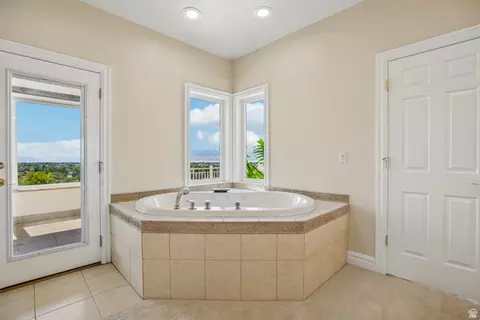 Bath - 220 E Ridge Rd, Orem, UT 84057 photo 4 of 7