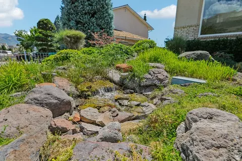Exterior - 220 E Ridge Rd, Orem, UT 84057 photo 7 of 9