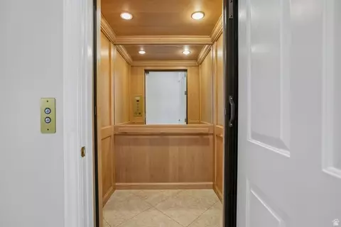 Entry Way - 220 E Ridge Rd, Orem, UT 84057 photo 1 of 2