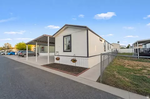 7101 W Arabian Way #53, West Valley City, UT 84128