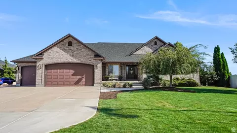 739 W Mindy Cir, Kaysville, UT 84037