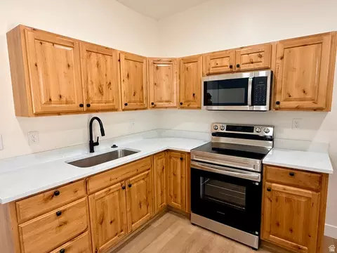 Kitchen - 660 E 23rd St S, Ogden, UT 84401 photo 1 of 6