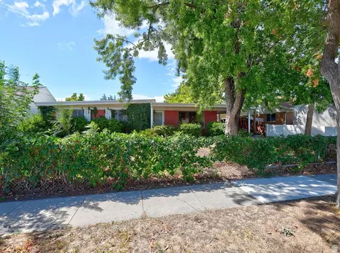 Exterior - 549 W Echo Dr, Murray, UT 84123 photo 3 of 8
